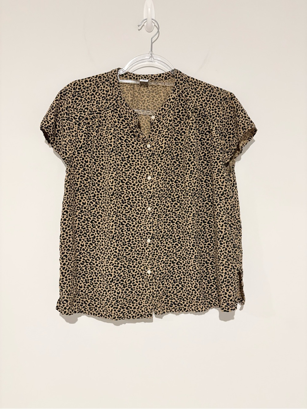 Old Navy animal leopard print button cap sleeve blouse brown black medium